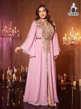 Caftan satiné brodé à manches kimono, vue 1